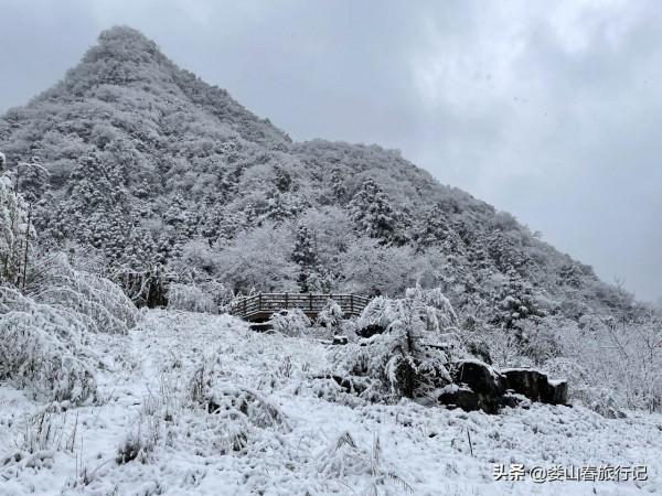 貴州：婁山關換了銀裝顯得更美麗