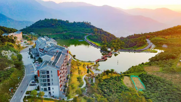 貴族度假區——新興象窩山,高山湯泉+早晚2餐,遊山玩水嘆世界 貴族度假區——新興象窩山,高山湯泉+早晚2餐,遊山玩水嘆世界