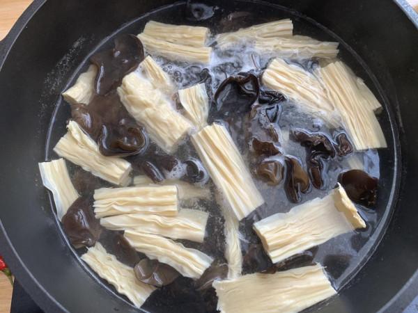 年夜飯必備的6道涼拌菜，爽口清脆，開胃解膩，家人都誇你廚藝好