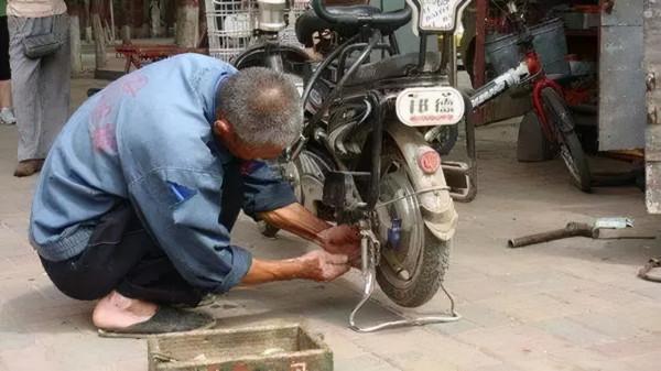 這才是電動車費電跑不遠的原因，修車的一般不說，師傅今天告訴你