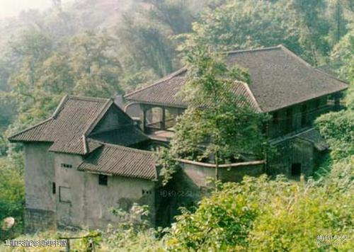 1949年,渣滓洞大屠殺,掃射未死她跳進尿池,卻成唯一倖存女戰士 1949年,渣滓洞大屠殺,掃射未死她跳進尿池,卻成唯一倖存女戰士