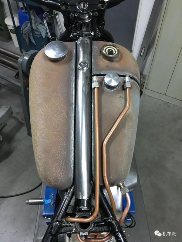 定製 | 極簡主義 1972年哈雷戴維森 FLH欣賞