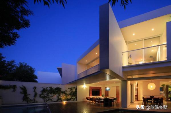 藍綠 · 藝“墅”家 || 西部城市邊界的小型封閉社群：安靜，綠樹成蔭