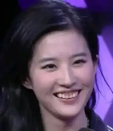 劉亦菲生圖和精修完全不一樣啊