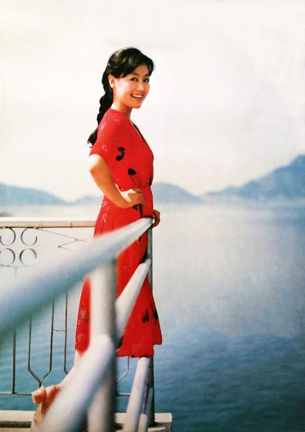 59歲的王姬:29歲嫁初戀,30歲女兒貌美如花,28歲兒子卻是智障 59歲的王姬:29歲嫁初戀,30歲女兒貌美如花,28歲兒子卻是智障