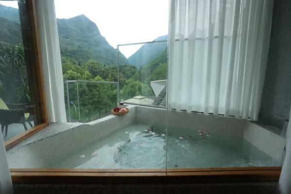 度假天花板，一房一私湯|都江堰冬季私湯溫泉民宿溫暖你心！