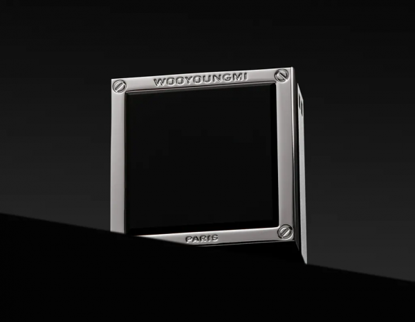 三星推Wooyoungmi限量版Galaxy Watch 4和Galaxy Buds 2