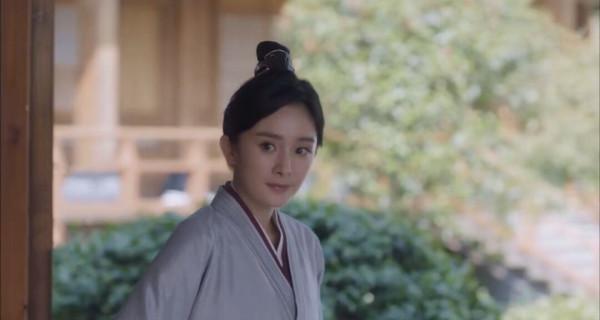 《斛珠夫人》開播，13歲小女主火了，全網都在誇她力壓大女主楊冪