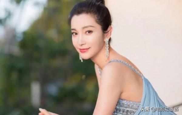 娛樂圈至今未嫁的十大女星,王祖賢許晴在列,最小46歲最大已87歲 娛樂圈至今未嫁的十大女星,王祖賢許晴在列,最小46歲最大已87歲