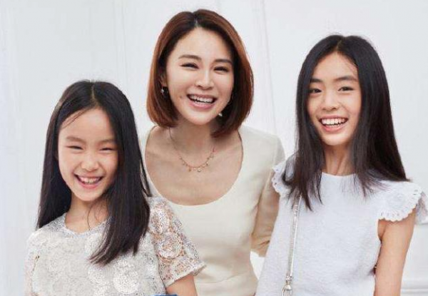 漂亮的媽媽更容易生女兒?事實果真如此嗎?科學解釋更具有說服力 漂亮的媽媽更容易生女兒?事實果真如此嗎?科學解釋更具有說服力