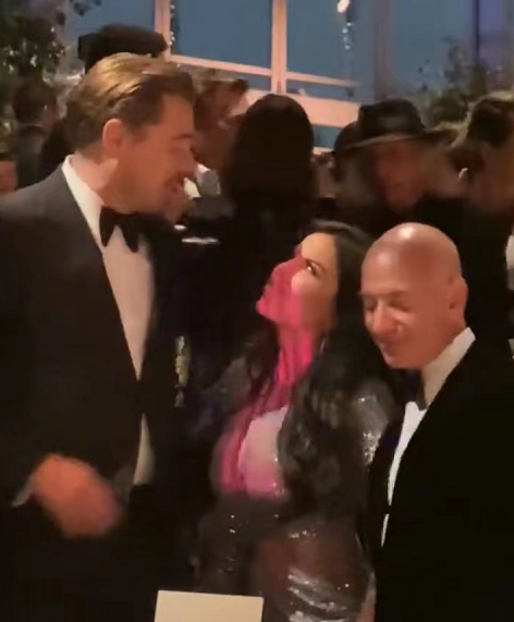 鉅富貝索斯女友太勵志 其貌不揚卻是“大款收割機”活成富婆標杆