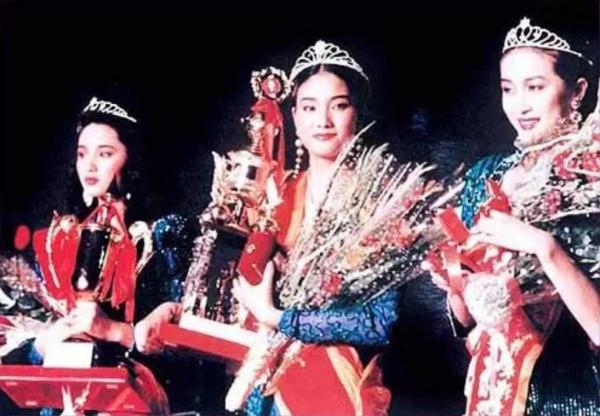 什麼是東方美?31年前首屆內地模特大賽,國模誕生 什麼是東方美?31年前首屆內地模特大賽,國模誕生