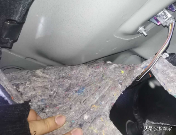 這輛寶馬X6給了錢不敢開走，拆開內飾買家看傻眼，網友：上頭了