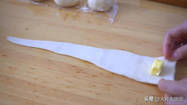 不要烤箱，電飯鍋做鹽麵包的方法，手工揉麵，無器械