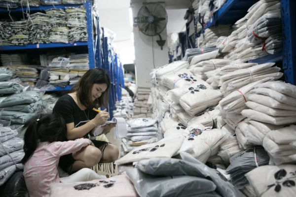 開放外鏈，中小商戶的微光