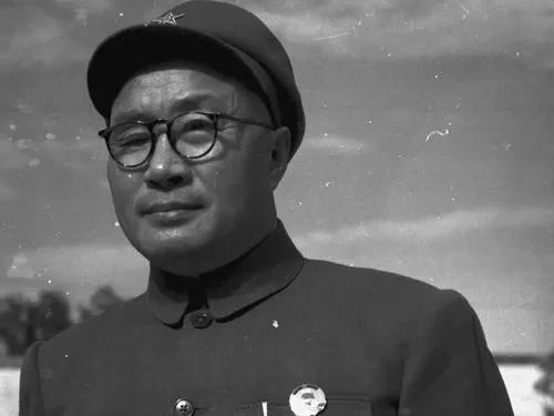 劉鄧大軍千里躍進大別山後損失過半，為何半年後仍撤出了大別山？