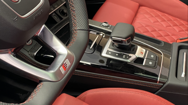 奧迪SQ5:給你一個不買Macan S的理由 奧迪SQ5:給你一個不買Macan S的理由