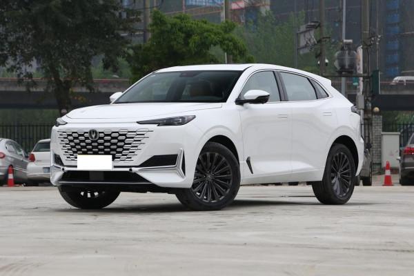 2.0T配愛信8AT，高顏值SUV，長安UNI-K，指導價14.59-18.49萬