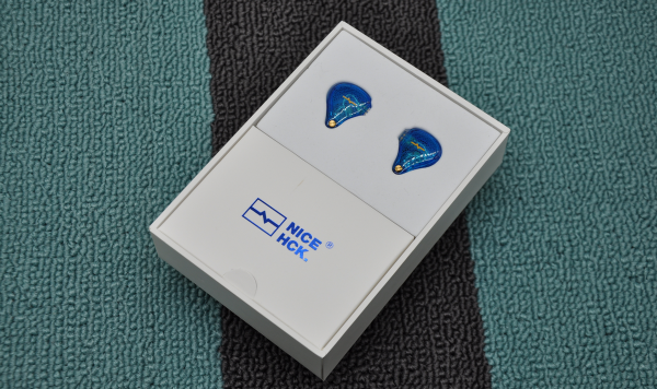 原道家入耳式耳機怎麼樣？高性價比NICEHCK二次元霓醬DB1耳機評測