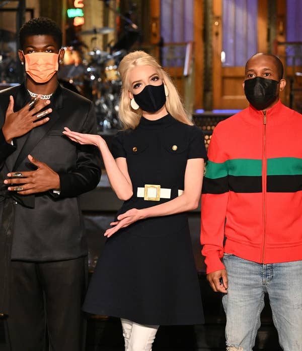 15個經典的安雅·泰勒·喬伊風格時刻,證明她是最好的時尚偶像之一 15個經典的安雅·泰勒·喬伊風格時刻,證明她是最好的時尚偶像之一