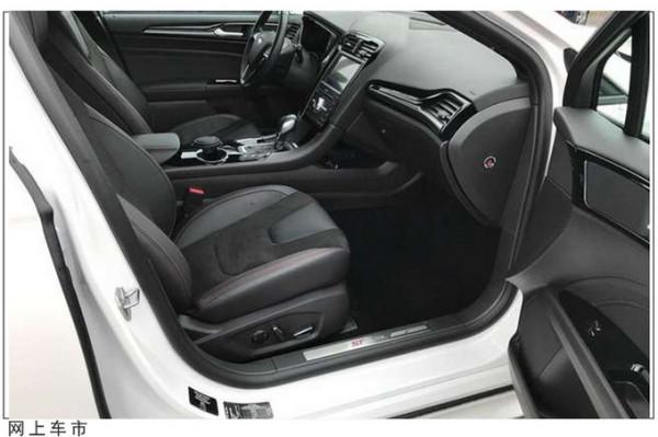 福特蒙迪歐海外實拍!搭2.0T引擎,先別急著買,新款車型要來了 福特蒙迪歐海外實拍!搭2.0T引擎,先別急著買,新款車型要來了