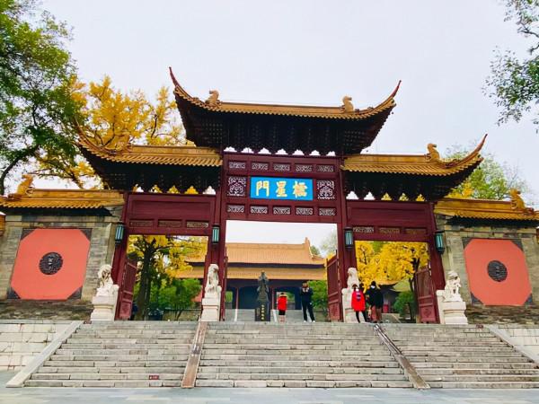 一入秋，南京就成了金陵