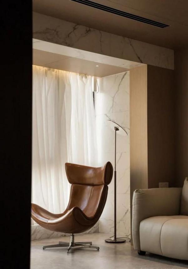 140㎡整出70㎡收納空間,還有超大落地窗,從早美到晚 140㎡整出70㎡收納空間,還有超大落地窗,從早美到晚