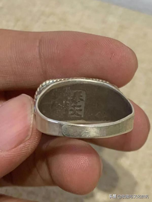 清代銀燒藍翡翠戒指鑑賞