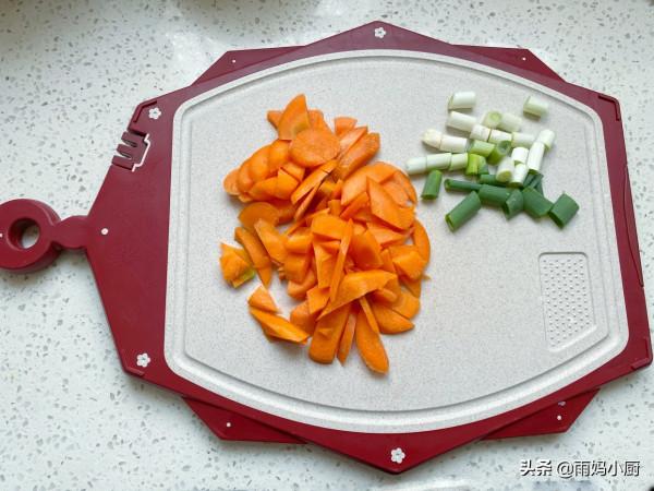 大雪時節吃餃子,鮮香美味又滋補,比韭菜白菜好吃又營養 大雪時節吃餃子,鮮香美味又滋補,比韭菜白菜好吃又營養