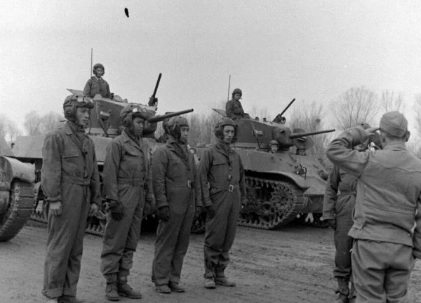 解放戰爭，國軍中下級軍官眼紅待遇：都是俘虜，憑啥官大的待遇好