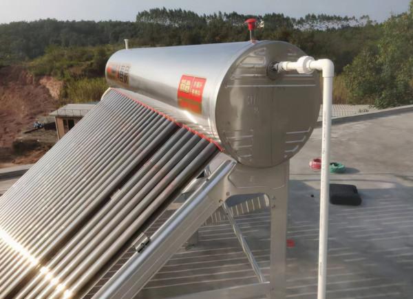 還在用太陽能空氣能熱水器嗎，如今流行太空能熱水器，省錢又實用