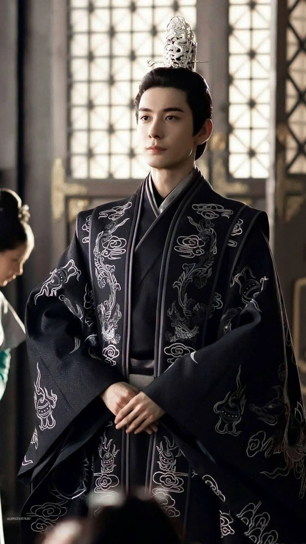 男明星古裝美照,誰是你心中的第一? 男明星古裝美照,誰是你心中的第一?