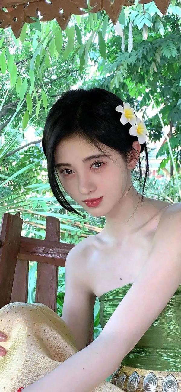 鞠婧禕桌布精選