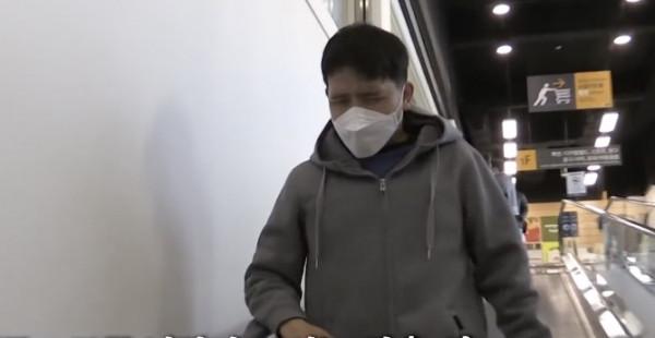 姐姐一句話，韓國小哥在超市義務整理貨架9年，收穫人生最大幸福