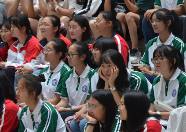 雲南“令人驚豔”的高中，一本升學率達92.16%，其中15人考上清北