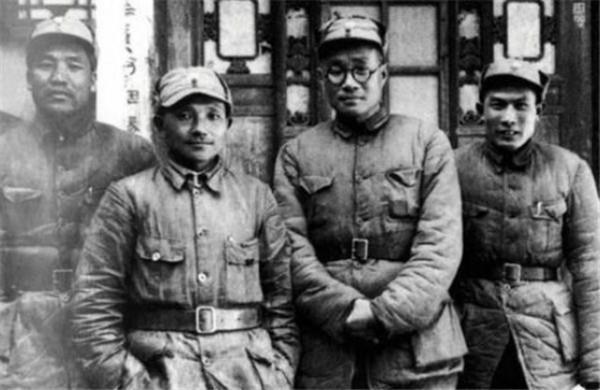 1979年，鄧小平欽點一位將領，擔任北京衛戍區司令，他是誰