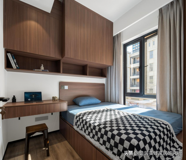 開放洄游動線串聯起的90㎡複式三居,讓光灑滿各個角落 開放洄游動線串聯起的90㎡複式三居,讓光灑滿各個角落