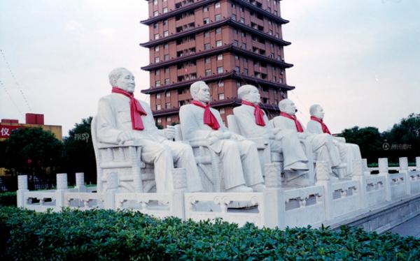 華西村現況如何?修山寨長城和宮殿,依舊無法阻擋頹勢 華西村現況如何?修山寨長城和宮殿,依舊無法阻擋頹勢