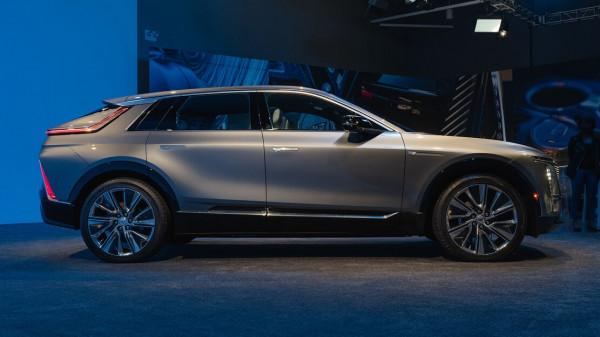 明年上市的重磅純電SUV，寶馬封頂之作iX，凱迪拉克回頭率最高