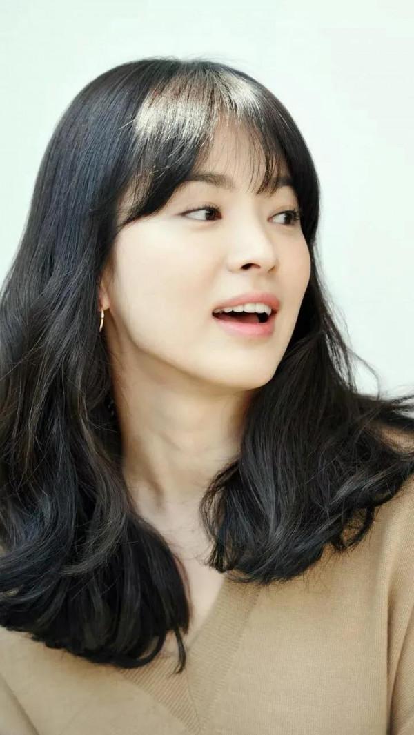 宋慧喬，天生麗質，不用妝扮，同樣無比迷人