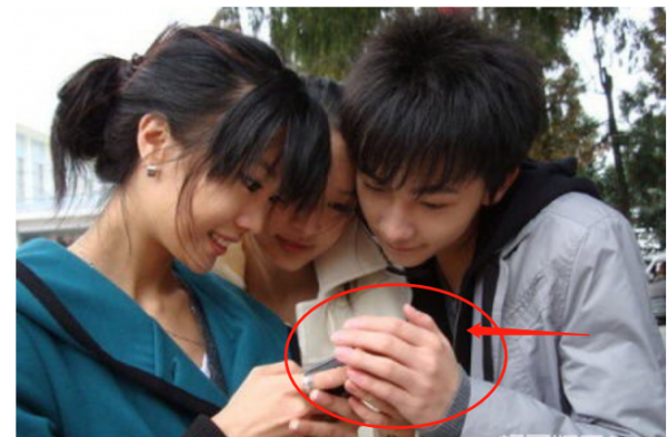 從李沁到趙露思，楊洋的5段戀情緋聞，個個都很有“故事”