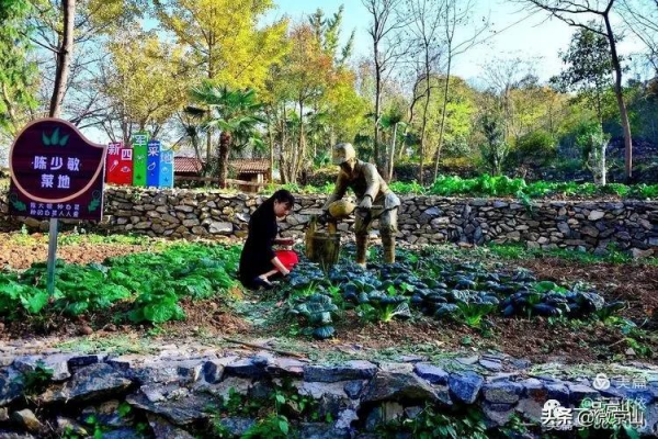 京山張菁拍攝組圖:紅色八字門 京山張菁拍攝組圖:紅色八字門