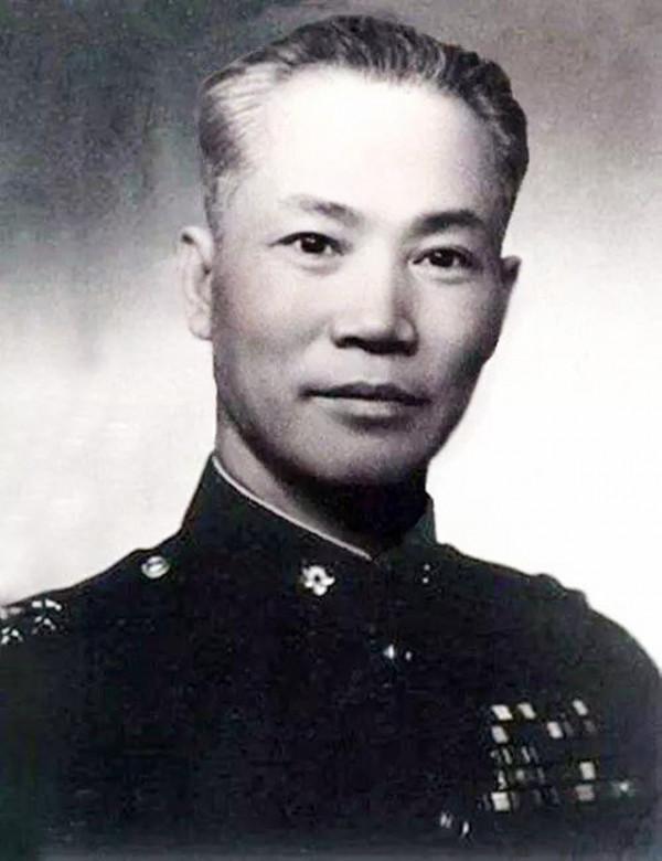 解放戰爭:國軍為什麼會有“整編師”這種單位?跟普通師有何區別 解放戰爭:國軍為什麼會有“整編師”這種單位?跟普通師有何區別