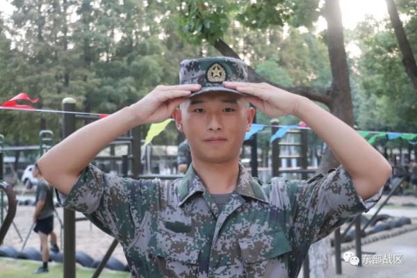 強！這批新兵全是大學生，來自復旦、同濟、上海交大等9所高校