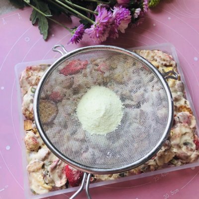 10分鐘出鍋的草莓雪花酥，鮮嫩又爽口