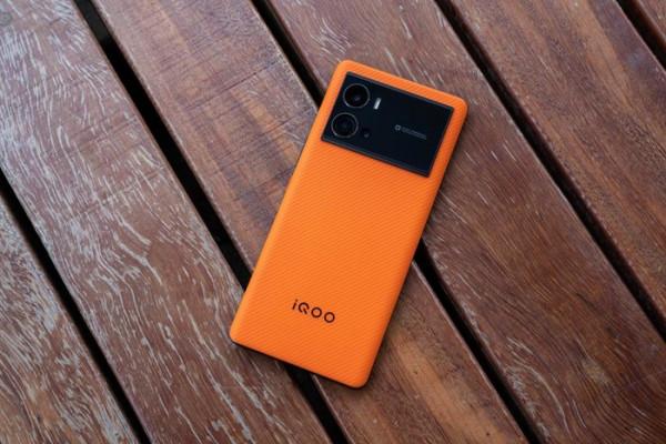 搭載驍龍8Gen1和強大攝像頭,這兩款手機你愛了嗎 搭載驍龍8Gen1和強大攝像頭,這兩款手機你愛了嗎