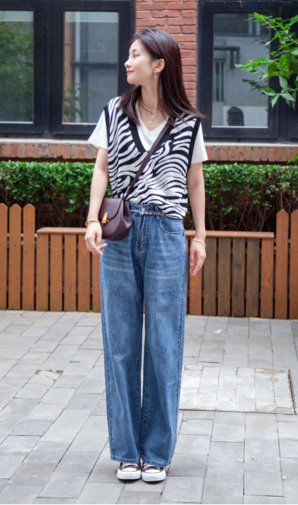 今年秋天流行簡約風穿搭,學會這幾個搭配小技巧,輕鬆擺脫路人感 今年秋天流行簡約風穿搭,學會這幾個搭配小技巧,輕鬆擺脫路人感