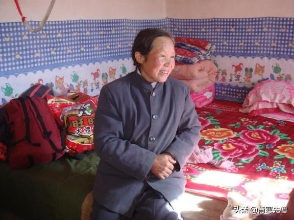 我曾在陝北插隊娶了當地姑娘，如今四世同堂，卻是兩個家庭