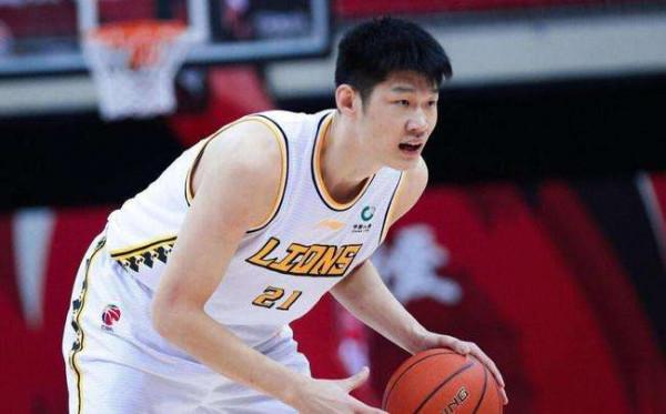 CBA全明星首發陣容出爐，遼粵兩隊包攬先發五虎，引起網友熱議