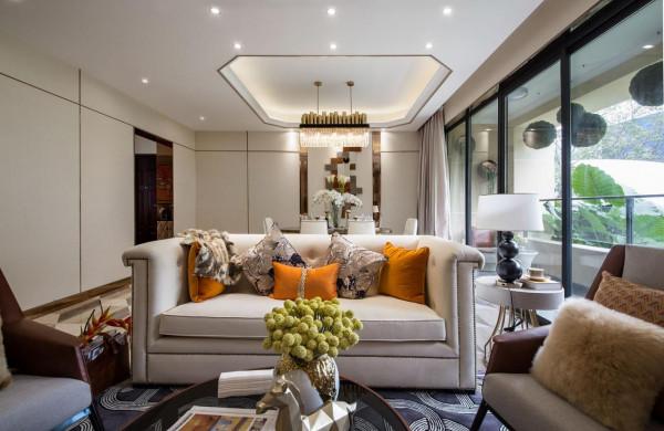 “橙”色經典,時尚的自信 “橙”色經典,時尚的自信